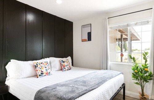 San Gabriel Valley House | Huge & Modern home near Colleges