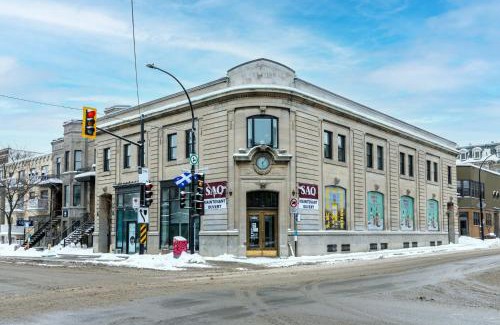 Plateau Mont Royal Apartment | Huge New Flat well Located closed on St-Denis Street by Den Stays
