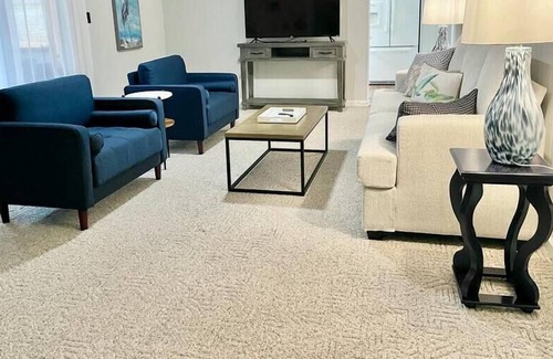 Carmel House | Huge, Peaceful home in Carmel!