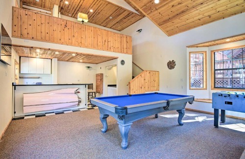 Pine Mountain Club House | Huge Pine Mountain Club Cabin Kid Friendly!