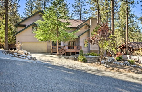 Pine Mountain Club House | Huge Pine Mountain Club Cabin Kid Friendly!