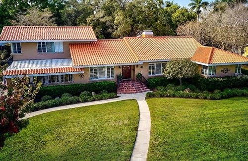 River District House | Huge Pool Home with HUGE Deal! 50% off Mon/Tues thru 11/25