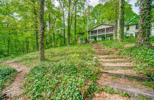 Canton House | Huge Secluded Lakeside Super Private Gorgeous Retreat