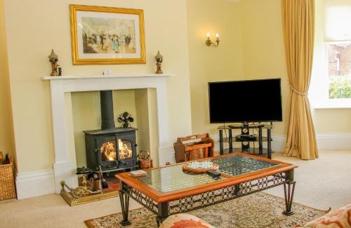 Pontesbury House | Huglith Farm