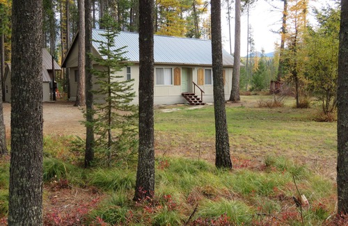 West Glacier House | Hummer House - The West Glacier Home with a View!
