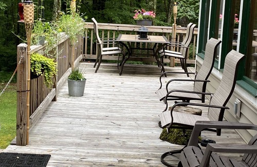Ozone Apartment | Humming Bird Hideaway