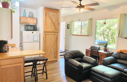 Gold Beach House | Hummingbird Vista! Scenic River and Ocean Views & Hot Tub - 4WD RQD