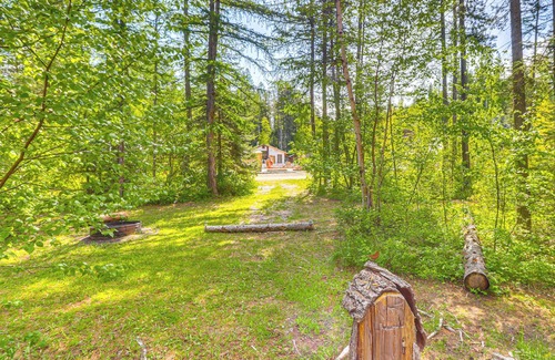 Whitefish Cottage | Hungry Horse Cabin w/Gas Grill, Near Glacier!