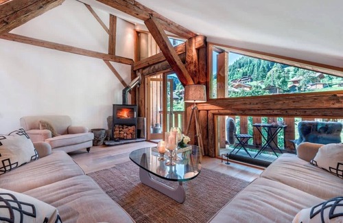 Morzine Ski Chalet | Hunter Chalets - Chalet 46º - Fully Catered