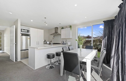 Wanaka House | Hunter's Retreat - Wanaka Holiday Home