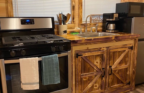 Bryson City Cabin | Hunters Hideaway