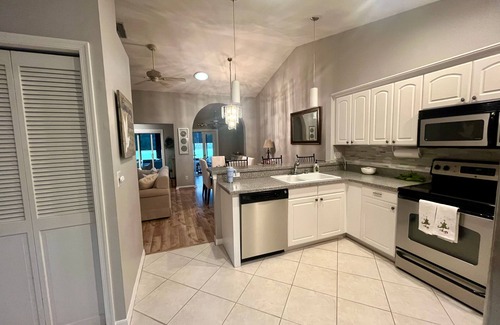 Bonita Springs Villa | Hunters Ridge Golf Resort Bonita Springs, Pool, Pickleball, Bocce, Tennis & more