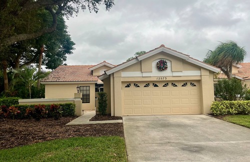 Bonita Springs Villa | Hunters Ridge Golf Resort Bonita Springs, Pool, Pickleball, Bocce, Tennis & more