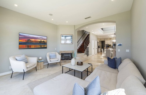 Santa Ana Heights House | Huntington Beach Oceanview Oasis nBeach Front & Pier View 6 Bedroom 4.5 Baths