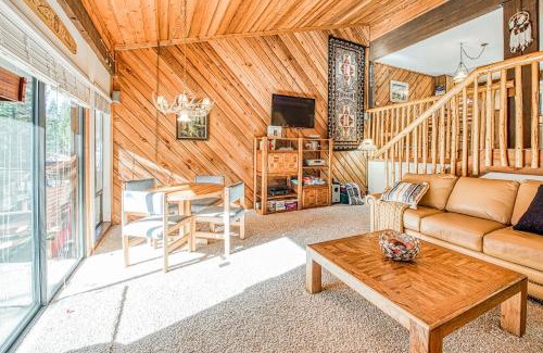 Lakeshore Apartment | Huntington Lake Condo #98