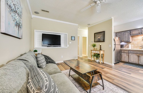 Huntsville Condo | Huntsville Condo w/Patio Near Redstone Arsenal!
