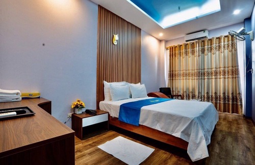 Thanh Tri Hotel | Huong Duong Hotel Yen Xa by Bay Luxury
