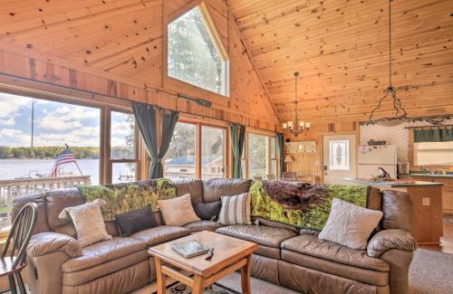 Pine Lake House | Hurley Lakefront Hideaway with Fire Pit and Dock!