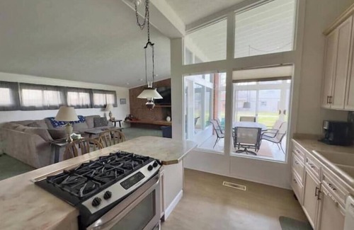 Mitiwanga House | Huron Beach House on Lake Erie