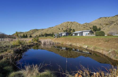 Hurunui House | Hurunui River Retreat - Flax Cottage