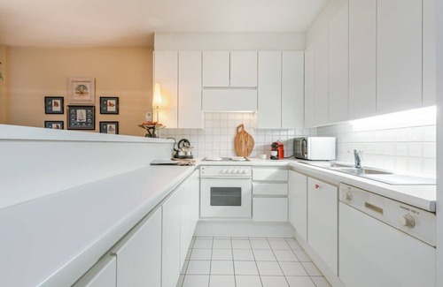 Knokke House | Huswell - Authentic apartment with parking