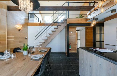 Blankenberge House | Huswell - Beautiful and spacious vacation home with parking