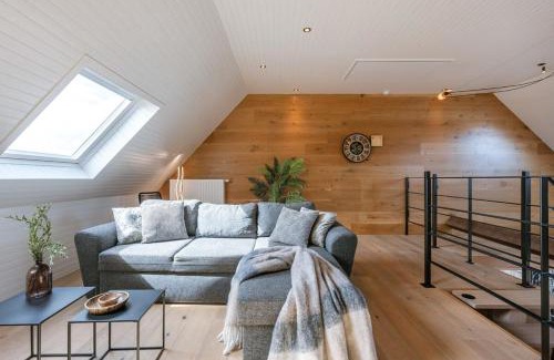 Blankenberge House | Huswell - Beautiful and spacious vacation home with parking