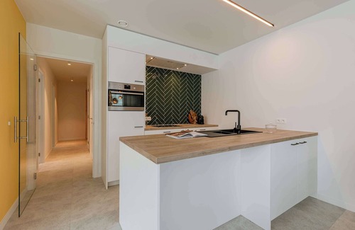 Ostend City Centre Apartment | Huswell - Cozy ground-floor apartment with terrace