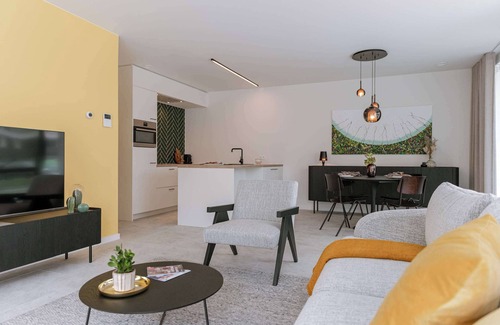 Ostend City Centre Apartment | Huswell - Cozy ground-floor apartment with terrace