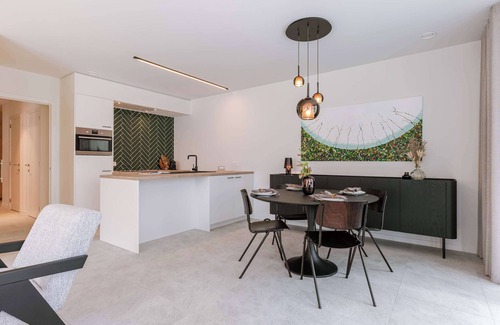 Ostend City Centre Apartment | Huswell - Cozy ground-floor apartment with terrace