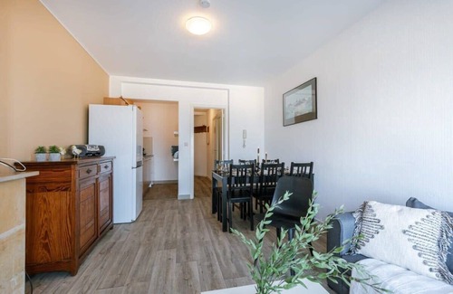 Wenduine Apartment | Huswell - Enjoyable apartment with sea view