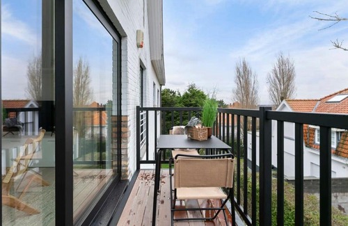 Duinbergen Apartment | Huswell - Renovated apartment by the beach in Knokke-Heist