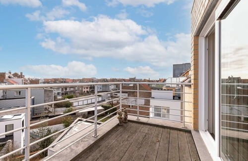 Vogelzang Apartment | Huswell - Superb duplex within walking distance of the sea