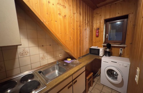 Schofweg Apartment | Hut-style vacation apartment in Haus Schönblick