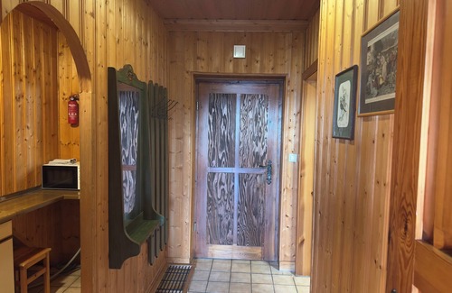 Schofweg Apartment | Hut-style vacation apartment in Haus Schönblick