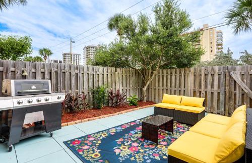 Fort Pierce Shores House | Hutchinson Island Beach Home Beach Access and Patio