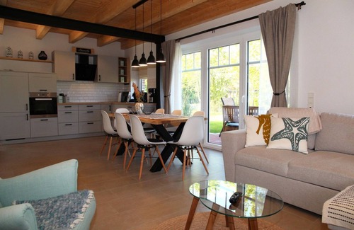 Eilsum House | Huus Fernleaf - Huus Fernleaf - Cozy vacation home on the Siel near Greetsiel