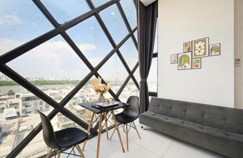 Tan Thuan Tay House | Huyen Apartment