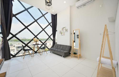 Tan Thuan Tay House | Huyen Apartment