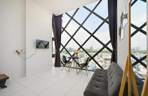 Tan Thuan Tay House | Huyen Apartment