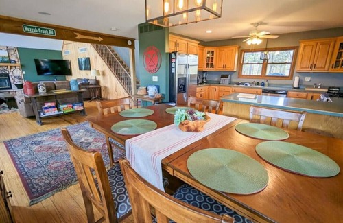 Steelville House | Huzzah Springs- hot tub, barrel sauna & arcade