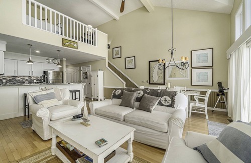 Manistee Condo | HV Marina Condo with Boat Slip