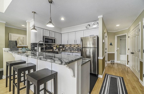 Manistee Condo | HV Marina Condo with Boat Slip