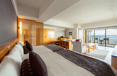 Okinawa Hotel | Hyakunagaran