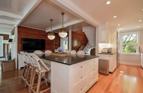 Hyannis Port House | Hyannis Port Grand Dame! Luxury rental with pool and hot tub. RPMS021