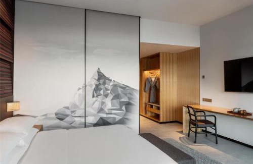 Downtown Kota Kinabalu Hotel | Hyatt Centric Kota Kinabalu