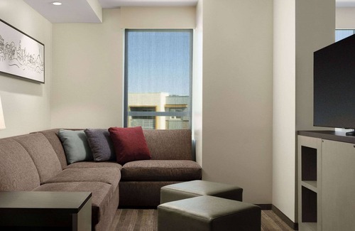 Los Angeles Hotel | Hyatt House LA - University Medical Center