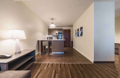North Natomas Hotel | Hyatt House Sacramento Airport - Natomas