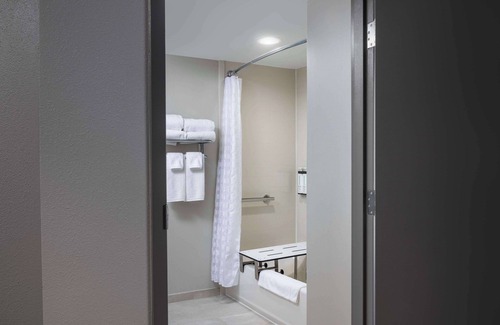 Potomac Falls Hotel | Hyatt Place Dulles Airport North
