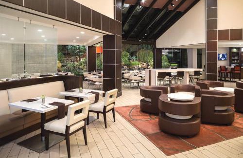 Cumberland Hotel | Hyatt Regency Suites Atlanta Northwest